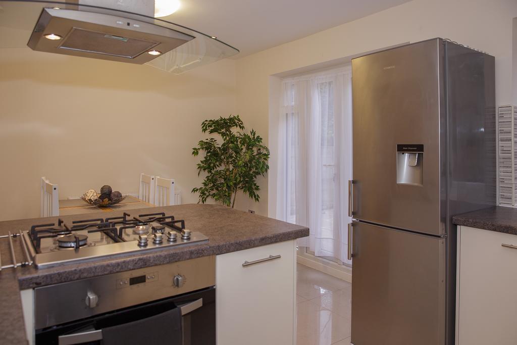 Gooseacre Rooms Harrow Bagian luar foto