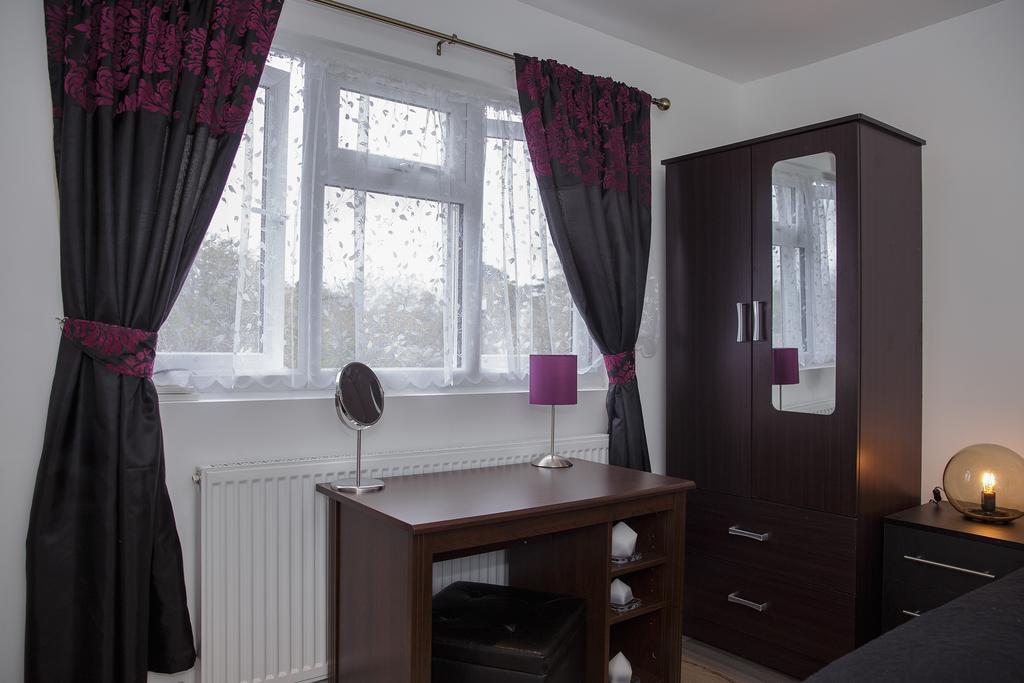 Gooseacre Rooms Harrow Ruang foto