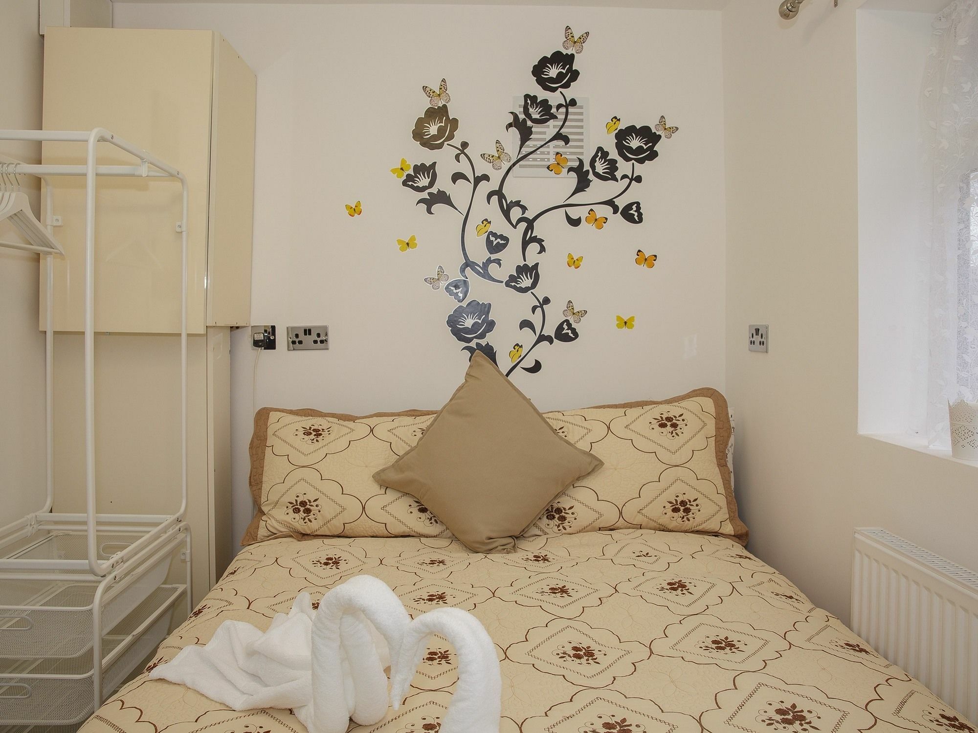Gooseacre Rooms Harrow Bagian luar foto