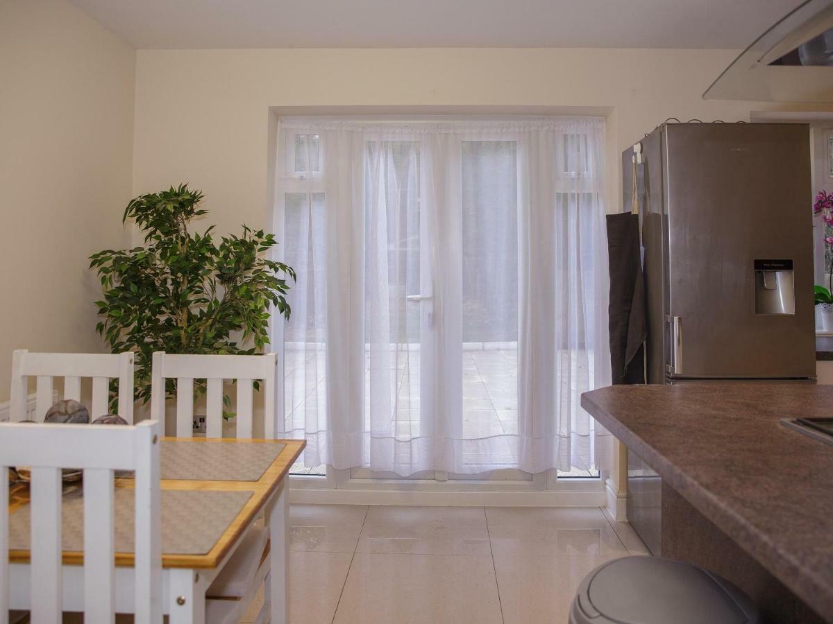 Gooseacre Rooms Harrow Bagian luar foto