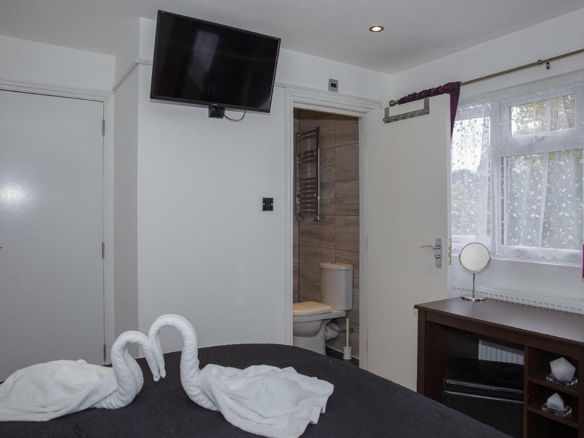 Gooseacre Rooms Harrow Bagian luar foto
